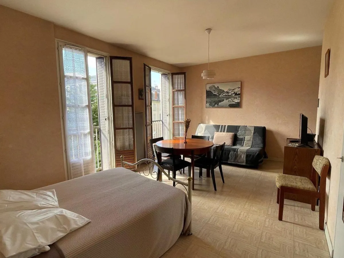 Spacieux Studio Au Centre-Ville Avec Ascenseur Et Animaux Acceptes - Fr-1-555-79 Aix-les-Bains