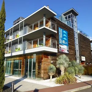 Western Aquakub Aix-les-Bains